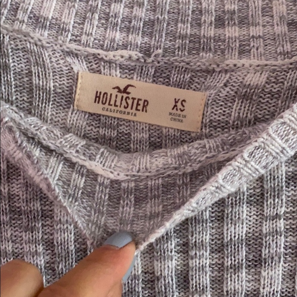 *4/$24* HCO Grey/White Ribbed Sweater - Picture 4 of 5